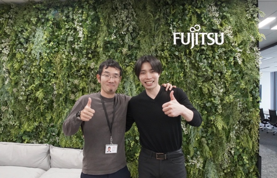 富士通本社にて