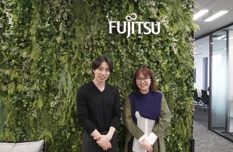 富士通本社にて — 阪口さんと